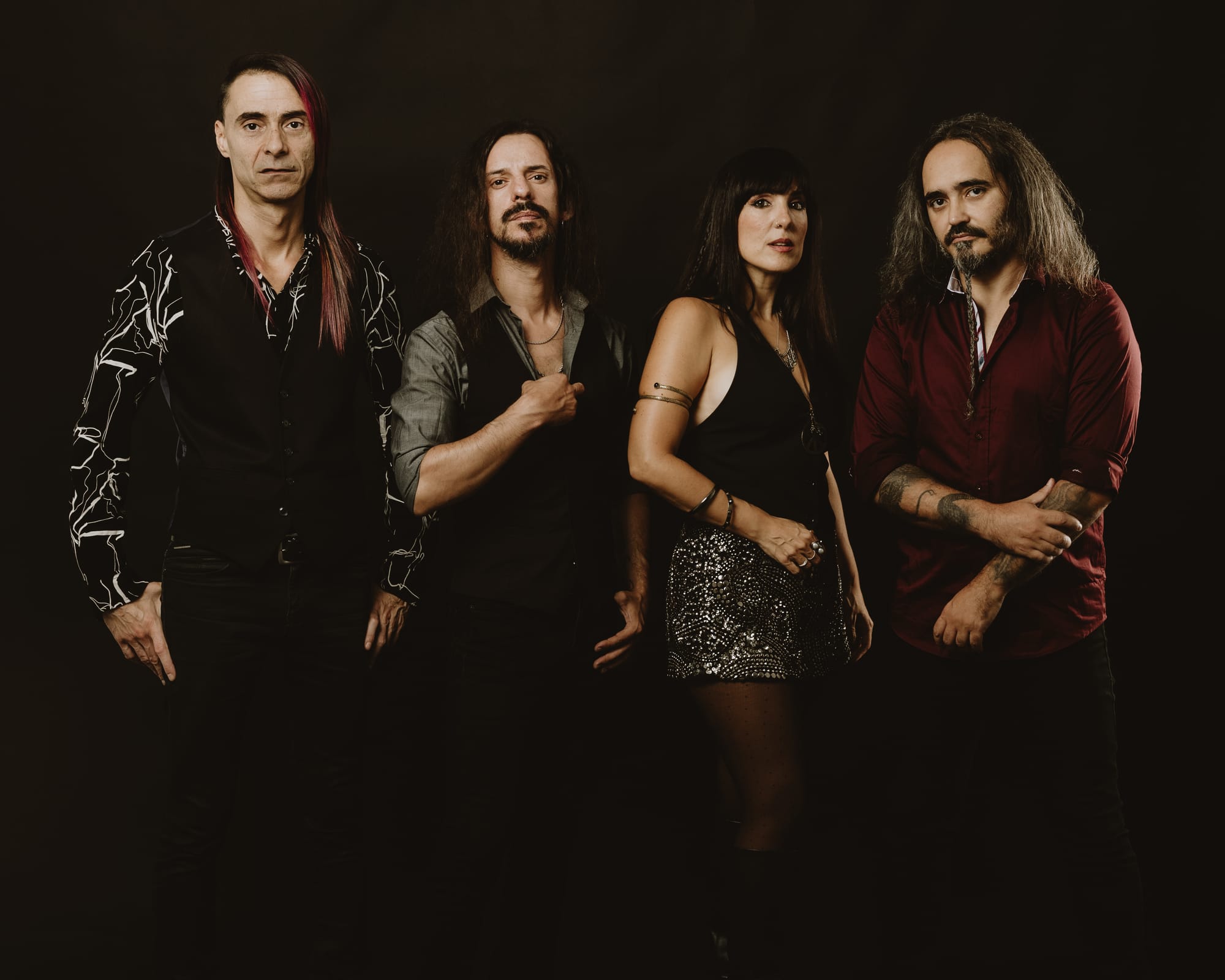 You are currently viewing The Bateleurs Announce New Album: A Light In The Darkness
