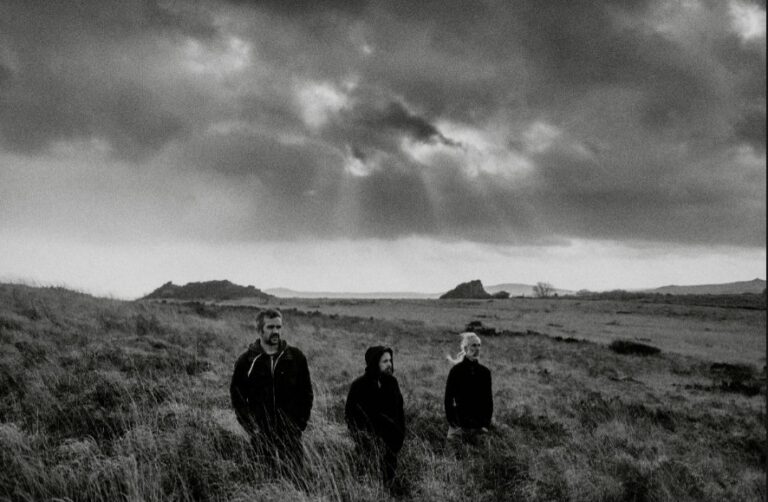 Read more about the article Stonebirds Release New Single, Sea Of Sorrow, Ahead Of Upcoming Album, Perpetual Wasteland