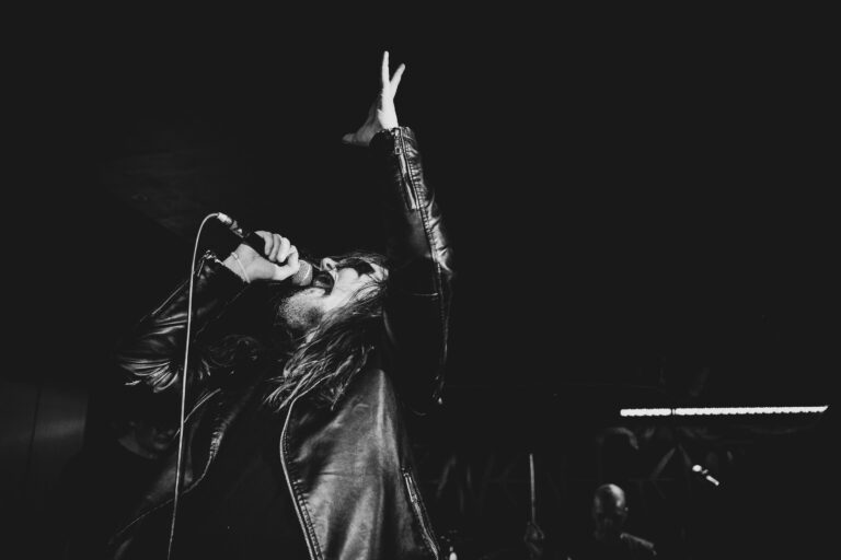 Read more about the article Monolicht Release New Single/Video: Alyssa