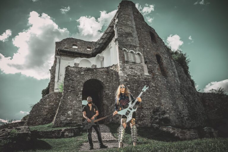 Read more about the article St. Unholyness Unleash New Video: Dampflok des Todes