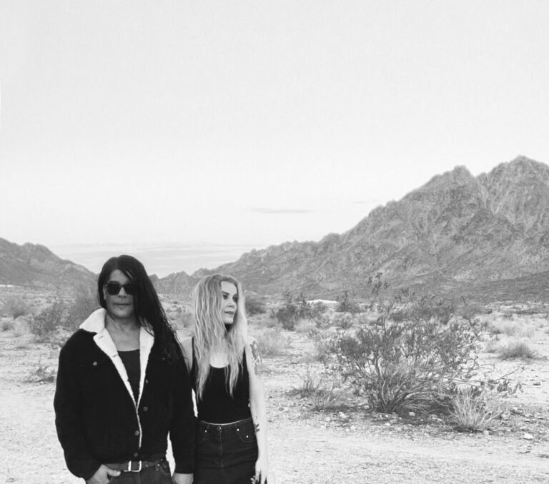 Read more about the article Softsun Release New Video: Anywhere but Here