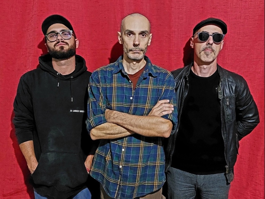 You are currently viewing Daniele Brusaschetto Release New Video: Choking Clouds Of Ammonia